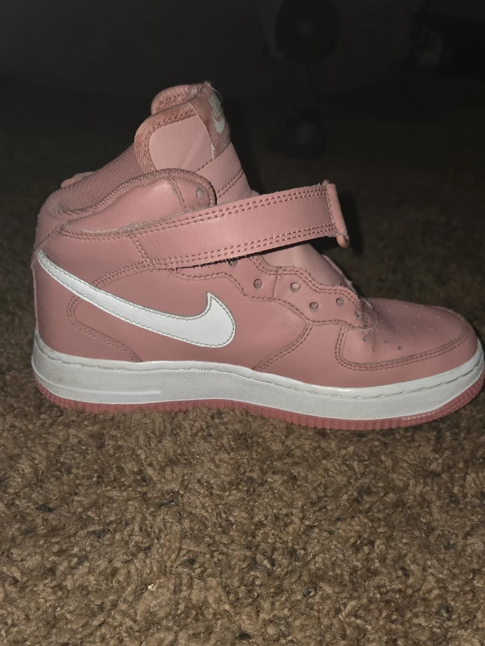 Nike Kids Pink and White Air Force 1 High-Top Sneakers